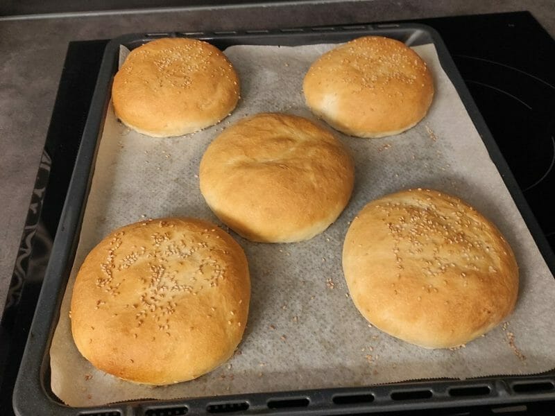 Cliquez pour zoomer ! Pains hamburger Thermomix par isavdb62