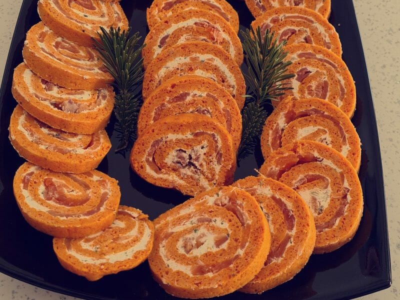 Cliquez pour zoomer ! Roulé à la tomate, saumon et fromage Thermomix par g6k06