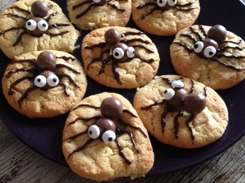 Cliquez pour zoomer ! Spider cookies (cookies araignées) Thermomix par mylene_86