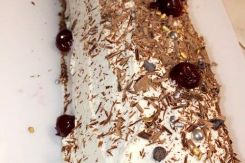 Cliquez pour zoomer ! Bûche forêt noire Thermomix par Audrey31