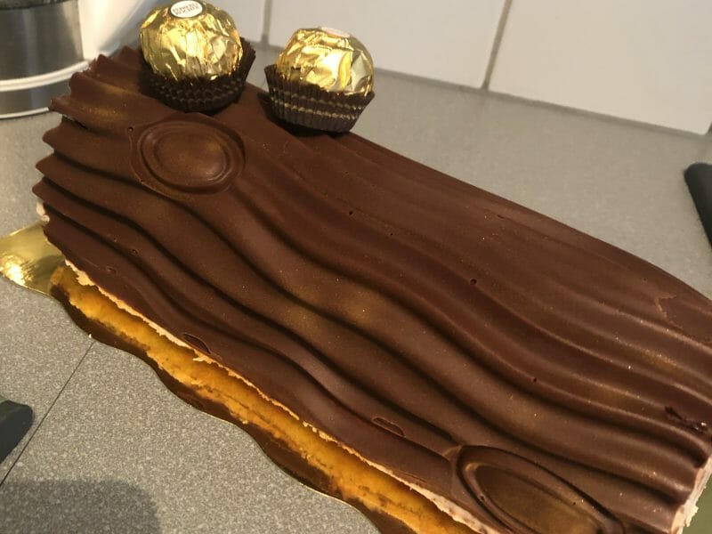 Cliquez pour zoomer ! Bûche Ferrero Rocher Thermomix par safae54