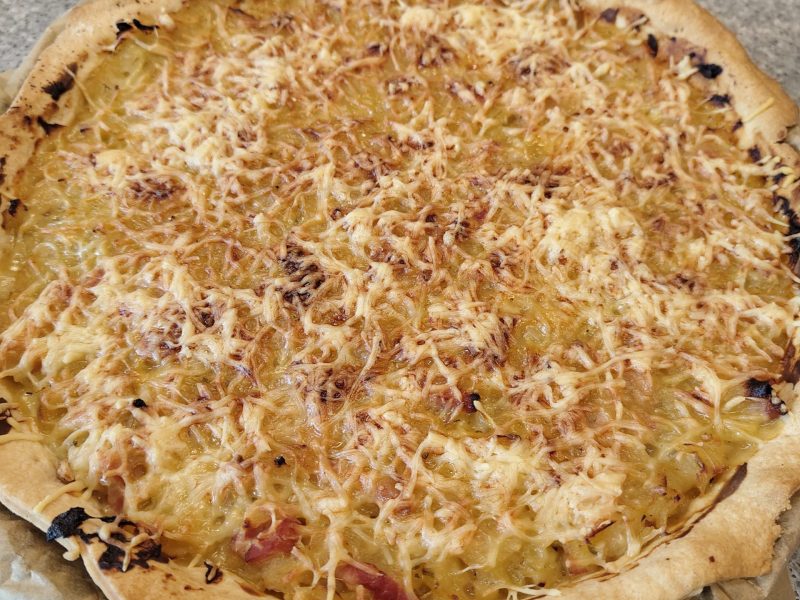 Cliquez pour zoomer ! Tarte aux oignons, lardons et moutarde douce Thermomix par lili2121