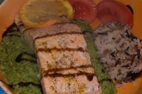 Cliquez pour zoomer ! Saumon sur purée de brocolis Thermomix par selyne66