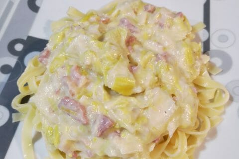 Cliquez pour zoomer ! Tagliatelles à la crème de poireaux Thermomix par poupi57