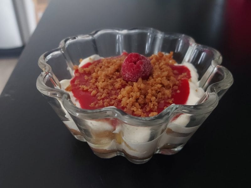Cliquez pour zoomer ! Tiramisu à l’ananas et son coulis de framboises Thermomix par Bichon88