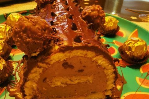 Cliquez pour zoomer ! Bûche Ferrero Rocher Thermomix par mar_7