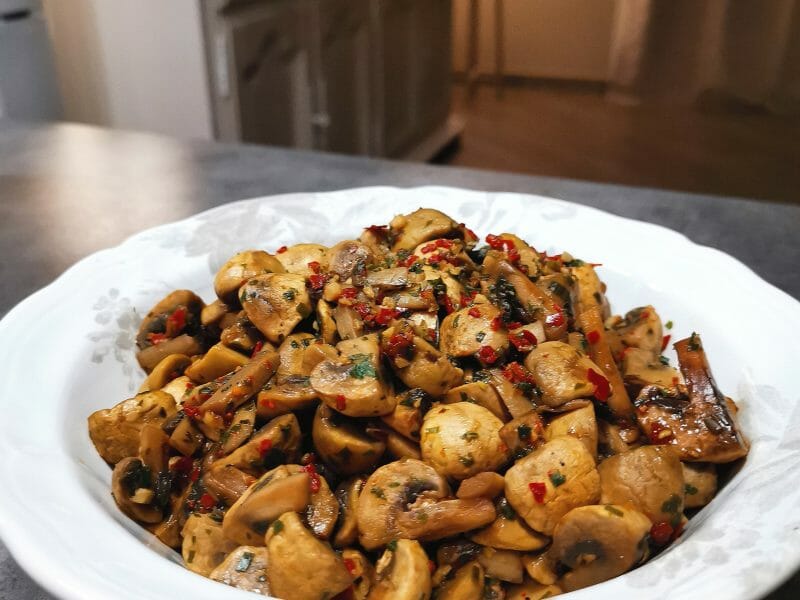 Cliquez pour zoomer ! Champignons à l’ail Thermomix par virginiepetejo