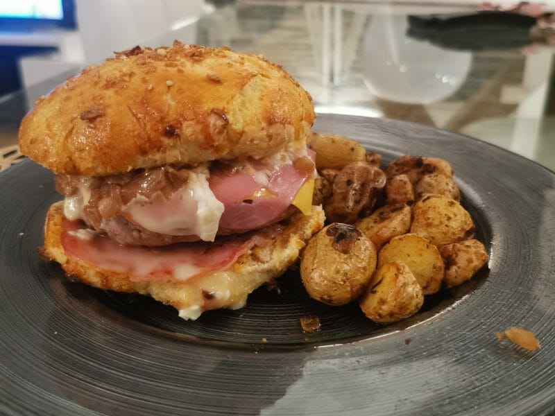 Cliquez pour zoomer ! Pains hamburger Thermomix par elodiie_1