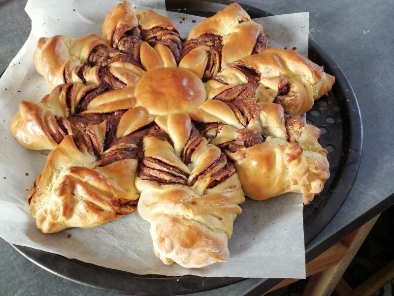 Cliquez pour zoomer ! Brioche étoilée au Nutella Thermomix par noemie_47