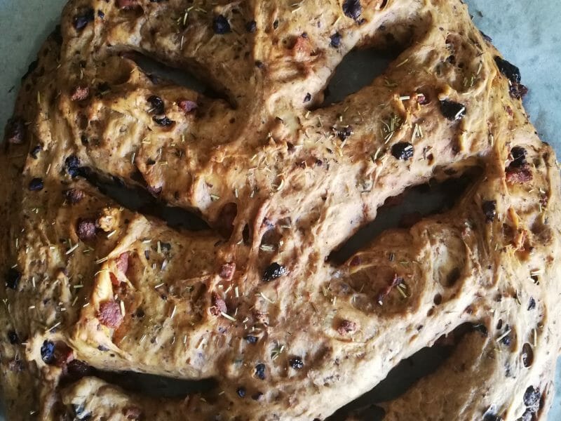 Cliquez pour zoomer ! Fougasse olives et lardons Thermomix par rosie_1