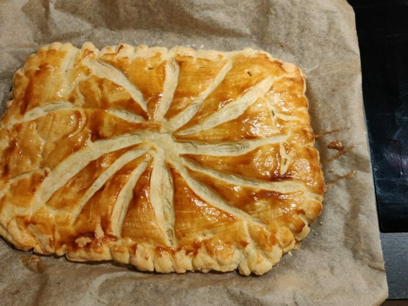 Cliquez pour zoomer ! Galette des rois à la frangipane Thermomix par marion76480