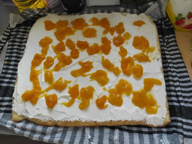 Cliquez pour zoomer ! Fraisier roulé Thermomix par laura_169