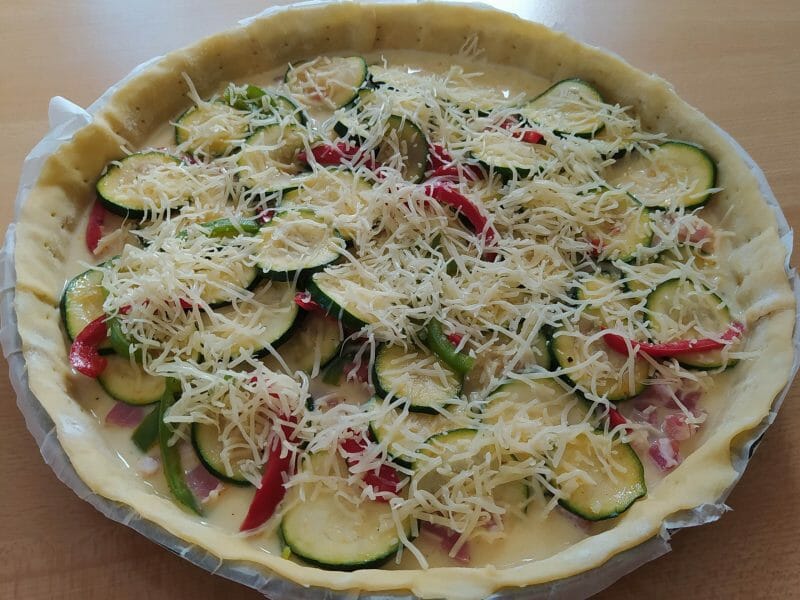 Cliquez pour zoomer ! Quiche poivrons et courgettes Thermomix par lauanne14