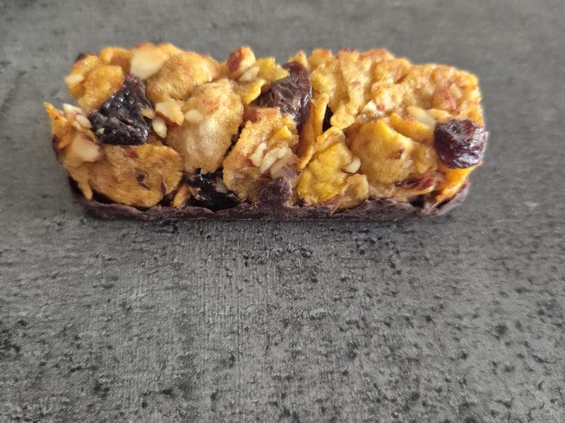 Cliquez pour zoomer ! Barres de céréales à l’avoine, noisettes, banane et chocolat Thermomix par jjulie