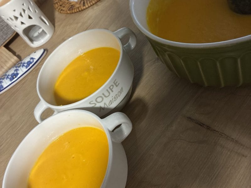 Cliquez pour zoomer ! Velouté de carottes au curry Thermomix par magalie_21