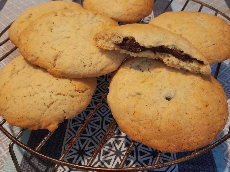 Cliquez pour zoomer ! Cookies fourrés au nutella Thermomix par lucile_17