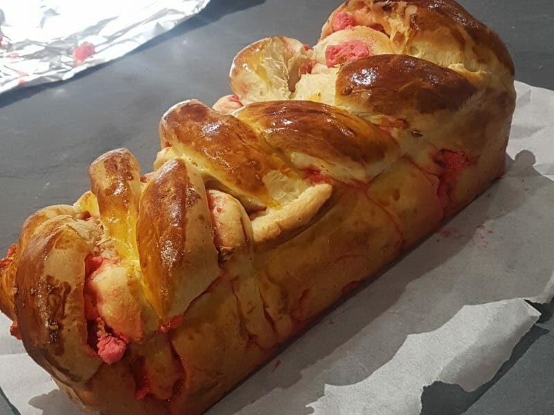 Cliquez pour zoomer ! Brioche aux pralines roses Thermomix par aure_22