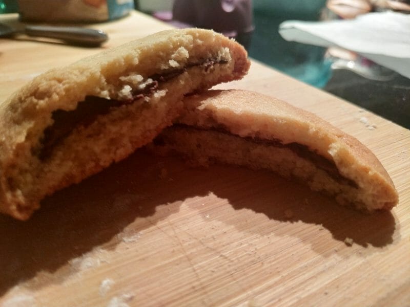 Cliquez pour zoomer ! Cookies fourrés au nutella Thermomix par manon_117