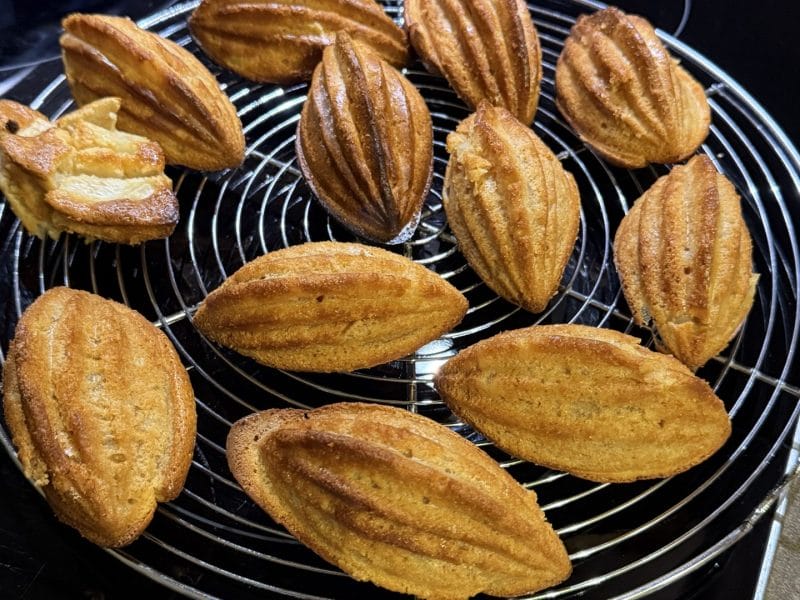 Cliquez pour zoomer ! Petits gâteaux poires et miel Thermomix par LELETTE27