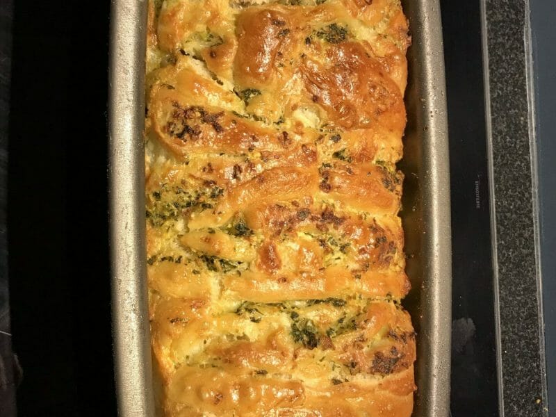 Cliquez pour zoomer ! Pain à l’ail, persil et mozzarella Thermomix par braise4