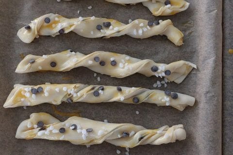 Cliquez pour zoomer ! Torsades crème pâtissière et pépites de chocolat Thermomix par joelle67120