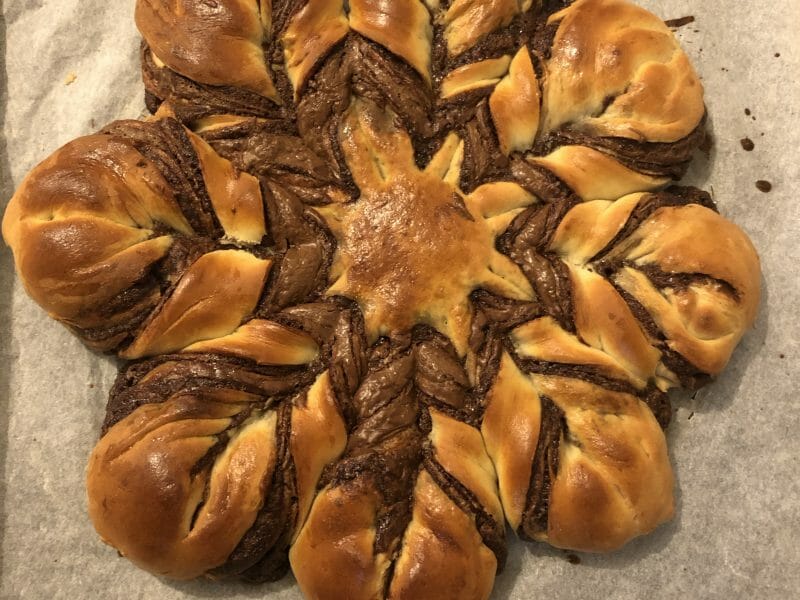 Cliquez pour zoomer ! Brioche étoilée au Nutella Thermomix par charline_36