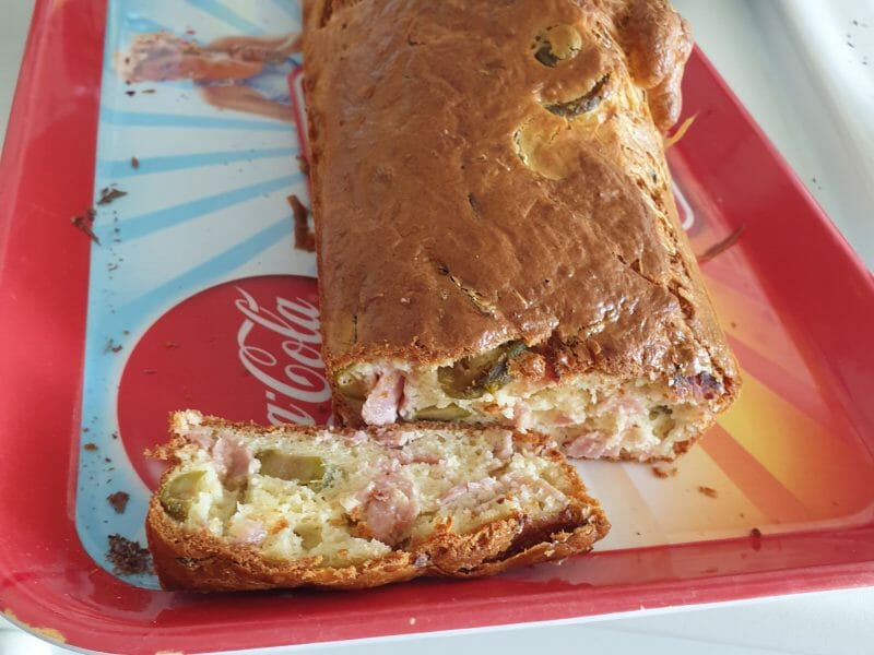 Cliquez pour zoomer ! Cake salé jambon fromage et olives Thermomix par tooniox