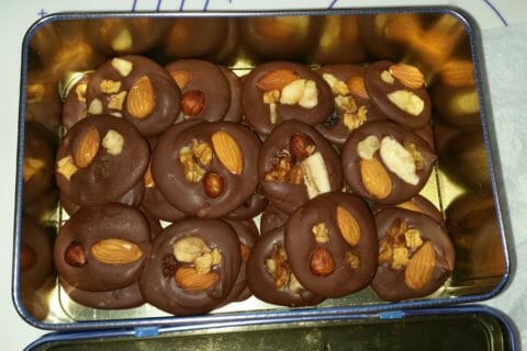 Cliquez pour zoomer ! Mendiants au chocolat Thermomix par Cyrnea