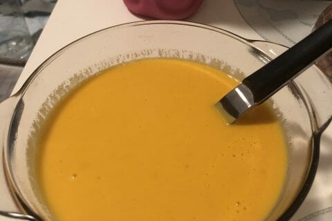Cliquez pour zoomer ! Velouté de carottes et poivrons rouges au Thermomix