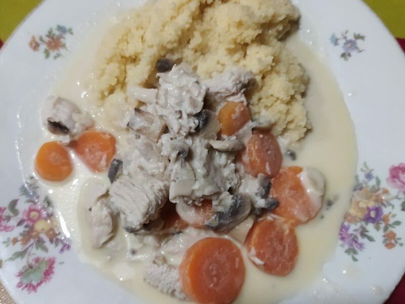 Cliquez pour zoomer ! Blanquette de dinde au bleu d’auvergne Thermomix par valerie0306