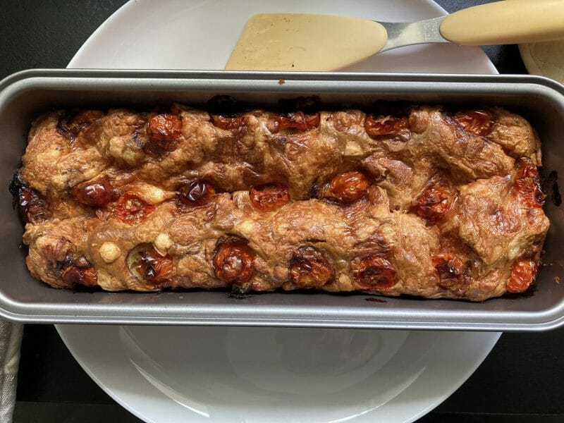 Cliquez pour zoomer ! Cake tomates mozzarella et lardons Thermomix par snowake