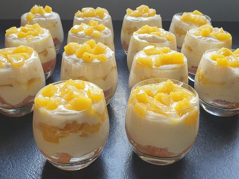 Cliquez pour zoomer ! Tiramisu à l’ananas et son coulis de framboises Thermomix par natigayda