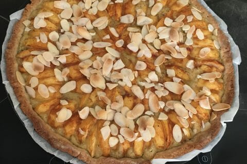 Cliquez pour zoomer ! Tarte aux pêches jaunes et pistache Thermomix par lilinepupuce