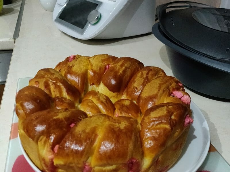 Cliquez pour zoomer ! Brioche aux pralines roses Thermomix par fannou_18