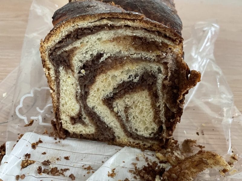 Cliquez pour zoomer ! Cozonac – Brioche roumaine aux noix et chocolat Thermomix par aurelieleolya