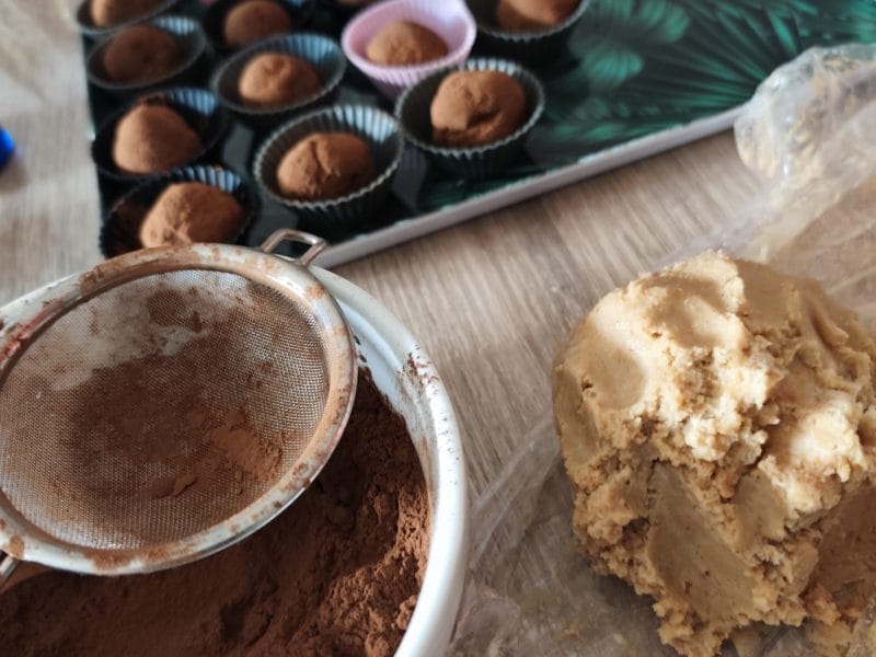 Cliquez pour zoomer ! Truffes au tiramisu Thermomix par Missjoss