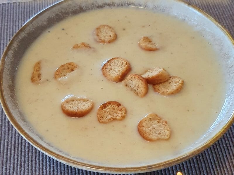 Cliquez pour zoomer ! Velouté de pommes de terre à l’irlandaise Thermomix par Francky