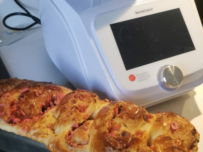 Cliquez pour zoomer ! Brioche aux pralines roses Thermomix par laurie_97