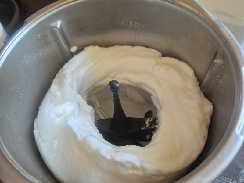 Cliquez pour zoomer ! Blancs en neige Thermomix par nana31