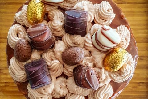 Cliquez pour zoomer ! Layer cake Kinder Bueno Thermomix par Laurie 🌸