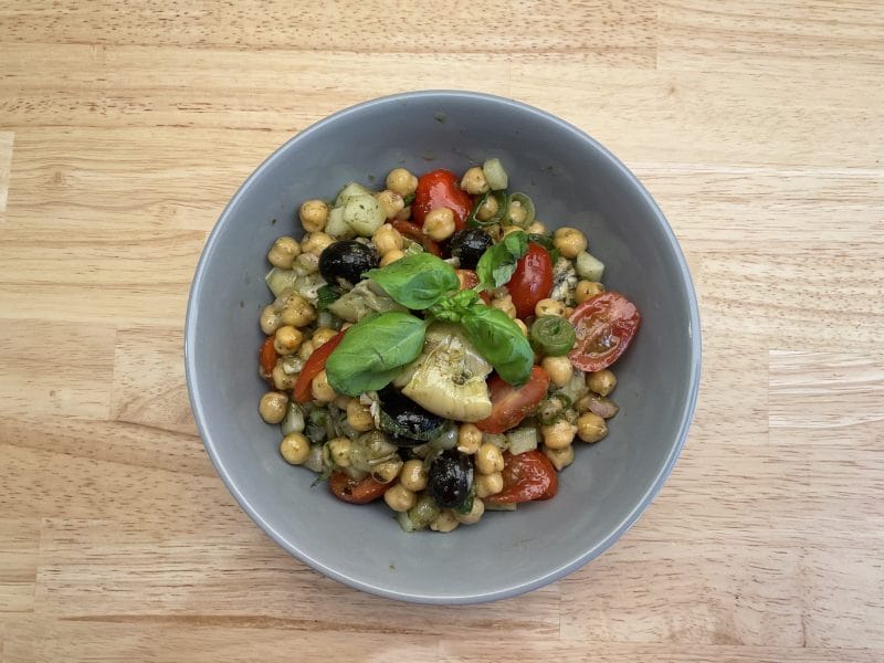 Cliquez pour zoomer ! Salade de pois chiches au pesto Thermomix par Les saveurs d’Ann’Abel