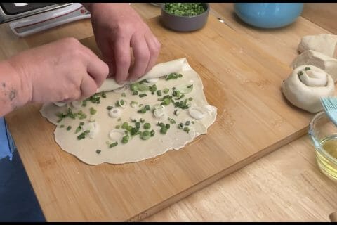 Cliquez pour zoomer ! Cong you bing – Galettes à la ciboule Thermomix par Les saveurs d’Ann’Abel