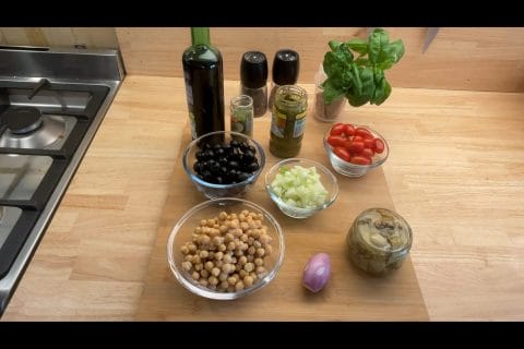 Cliquez pour zoomer ! Salade de pois chiches au pesto Thermomix par Les saveurs d’Ann’Abel