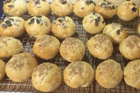 Cliquez pour zoomer ! Burger de boeuf aux olives et oignons caramélisés Thermomix par Les saveurs d’Ann’Abel