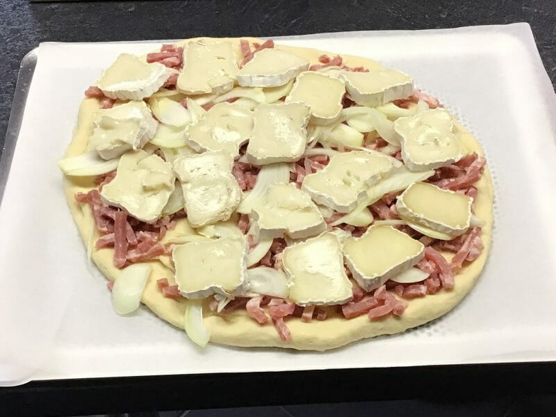 Cliquez pour zoomer ! Fougasse chèvre et lardons Thermomix par Les saveurs d’Ann’Abel