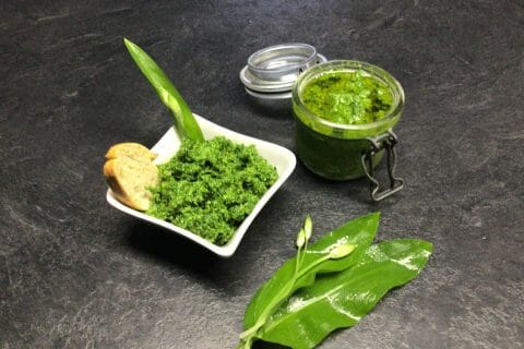 Cliquez pour zoomer ! Pesto à l’ail des ours Thermomix par Les saveurs d’Ann’Abel