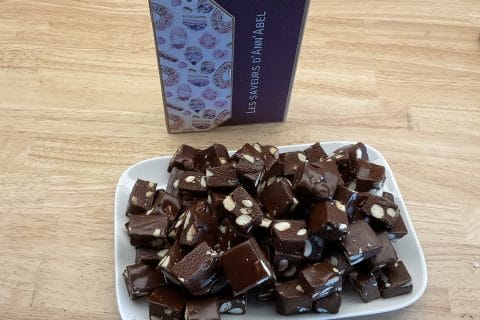 Cliquez pour zoomer ! Caramiel au chocolat et fruits secs Thermomix par Les saveurs d’Ann’Abel