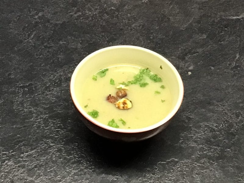 Cliquez pour zoomer ! Velouté de céleri aux deux pommes Thermomix par Les saveurs d’Ann’Abel