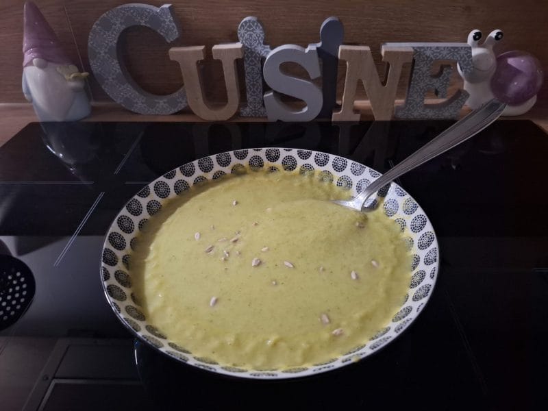 Cliquez pour zoomer ! Potage brocoli et poireaux Thermomix par Petroni