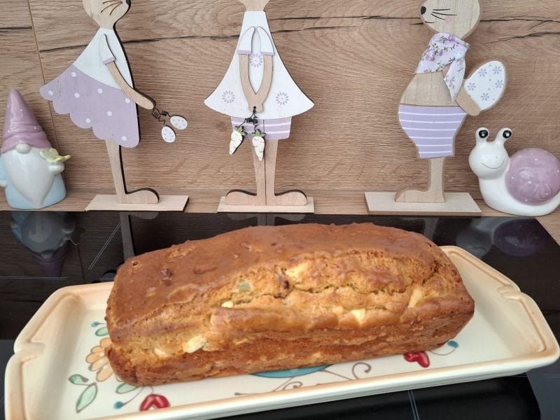 Cliquez pour zoomer ! Cake tomates séchées, olives vertes et feta Thermomix par Petroni